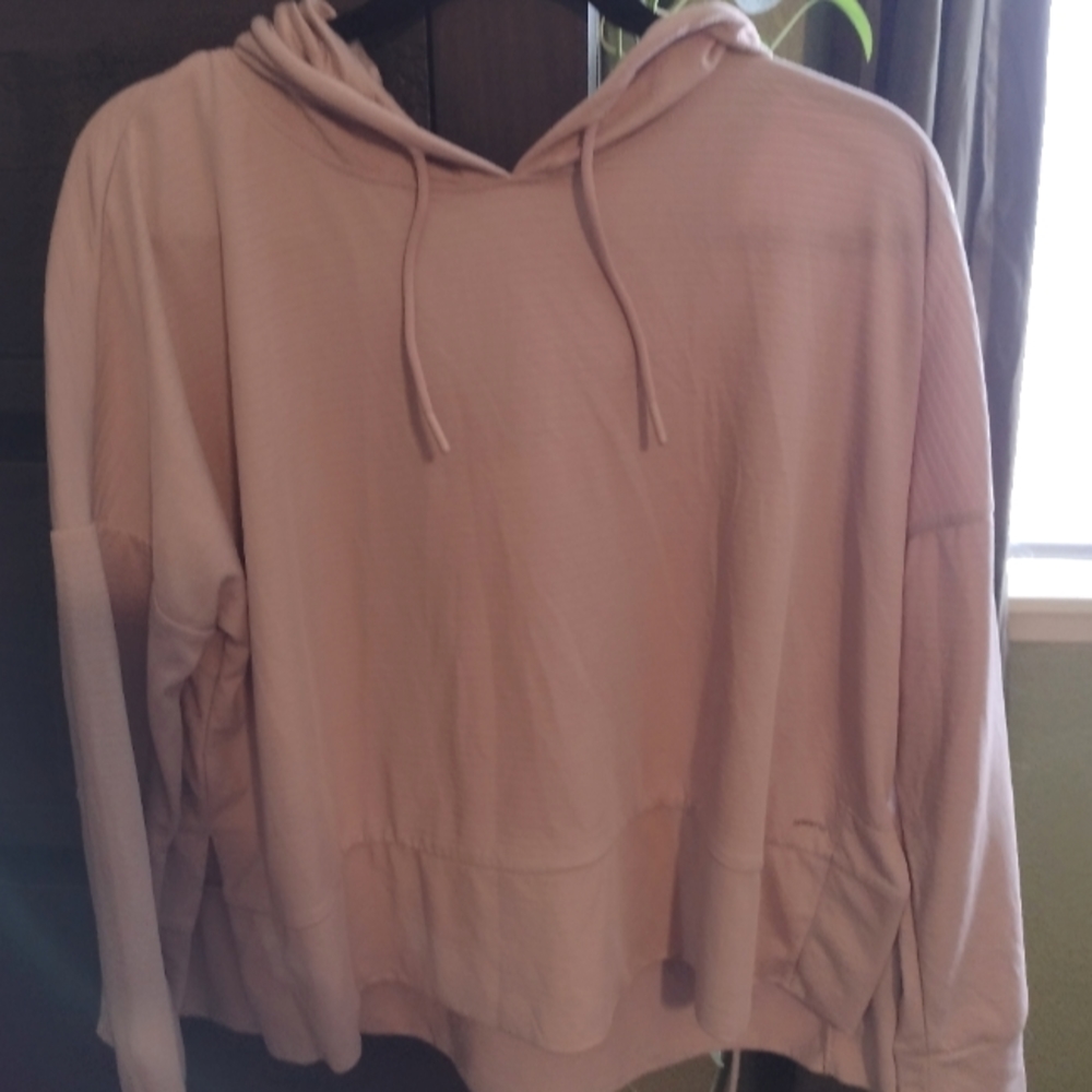 Mondetta medium DRI fit hoodie